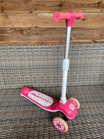 Nijdam Tri-Scooter - Dream Rider - Roze/Wit beschikbaar voor biedingen