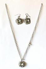 Vintage sieraden setje ketting hanger bijpassende oorbellen, Ophalen of Verzenden, Overige materialen, Ketting