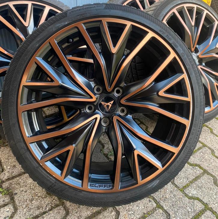 19” Originele Cupra Leon Velgen + Winterbanden, Auto-onderdelen, Banden en Velgen, Banden en Velgen, Winterbanden, 19 inch, 235 mm
