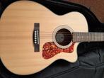 Akoestische /elektrische gitaar, merk Guild met hoes., Ophalen, Zo goed als nieuw, Western- of Steelstringgitaar, Met koffer