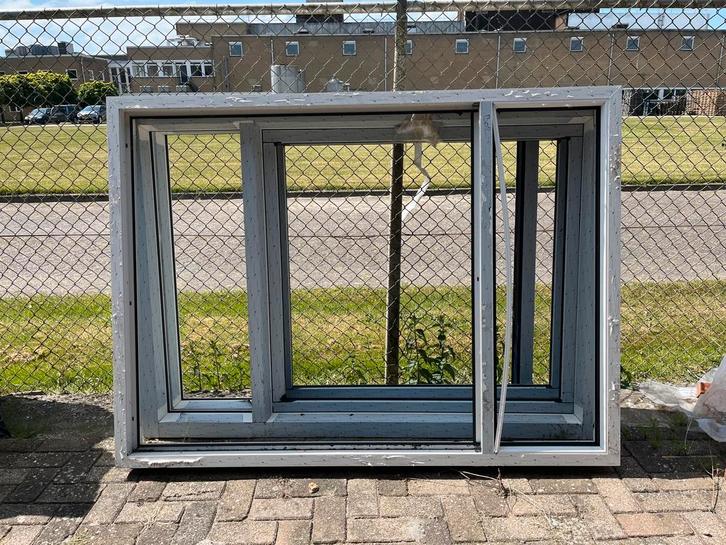 Kunstof kozijnen, Doe-het-zelf en Verbouw, Kozijnen en Schuifpuien, Zo goed als nieuw, Raamkozijn, Kunststof, Ophalen