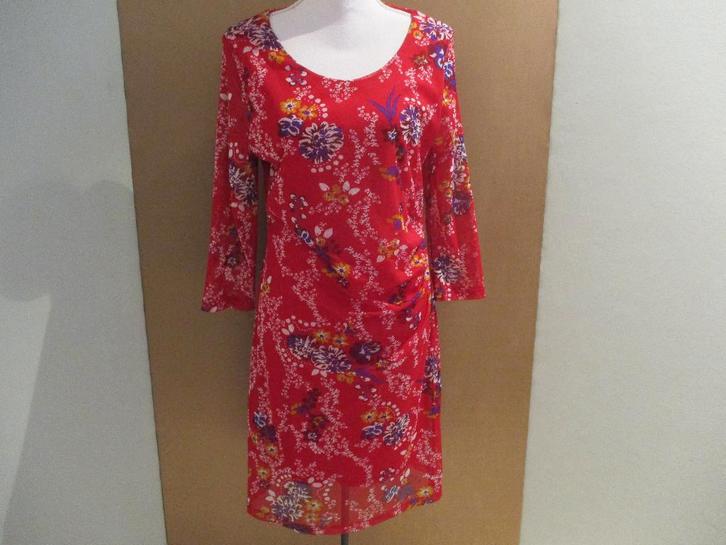 Steps jurk maat XL, Kleding | Dames, Jurken, Zo goed als nieuw, Maat 46/48 (XL) of groter, Rood, Onder de knie, Verzenden