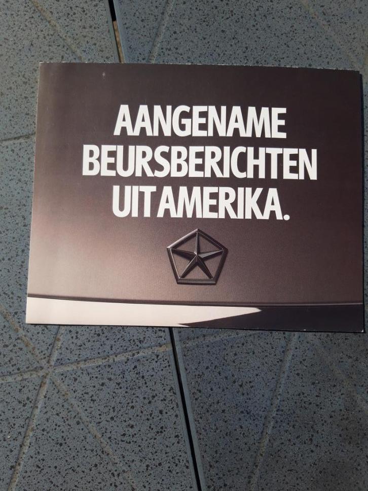 folder Chrysler en Jeep programma 1990 voor Nederland, Boeken, Auto's | Folders en Tijdschriften, Zo goed als nieuw, Overige merken