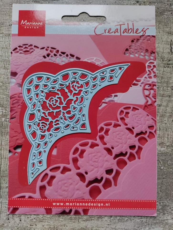 Marianne Design kaart mal hoek ornament, Hobby en Vrije tijd, Kaarten | Zelf maken, Zo goed als nieuw, Pons of Mal, Overige thema's