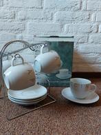 4 kop en schotels wit met tekst cappuccino met standdaard, Antiek en Kunst, Ophalen