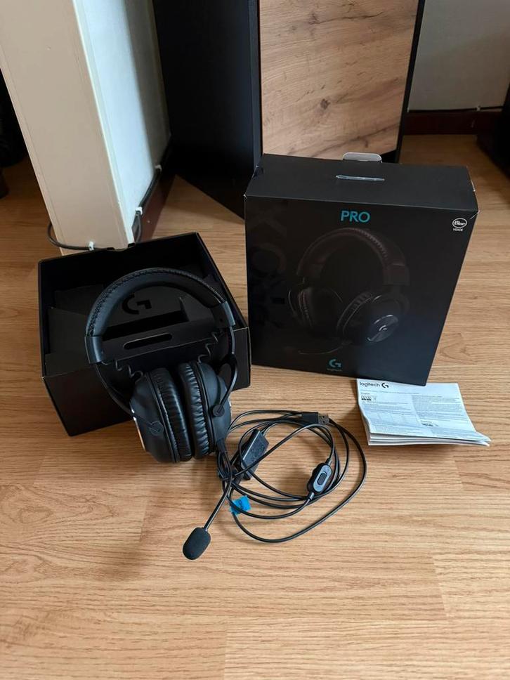 Logitech Pro Gaming Headset, Computers en Software, Headsets, Zo goed als nieuw, Over-ear, Bedraad, Gaming headset, Ophalen