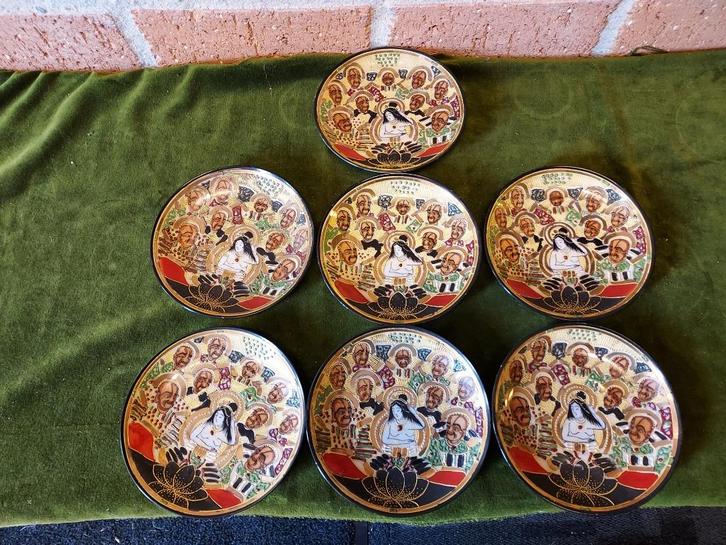 7 stuks Japanse Satsuma serveerschotels., Antiek en Kunst, Antiek | Porselein, Verzenden