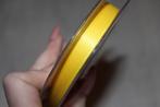Satijn lint 9 mm - Geel gekleurd #1381, Nieuw, Ophalen of Verzenden, Lint, Band of Elastiek