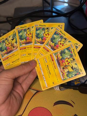 Pokémon TCG: Pikachu Kaarten - €1,50 per stuk! beschikbaar voor biedingen