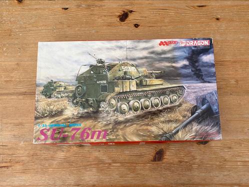 SU-76m Korean War - Dragon 9001 - 1/35, Hobby en Vrije tijd, Modelbouw | Auto's en Voertuigen, Tank, 1:32 tot 1:50, Overige merken
