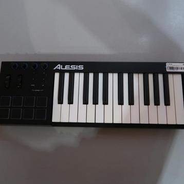Alesis V25 USB MIDI keyboard | | In Redelijke Staat beschikbaar voor biedingen
