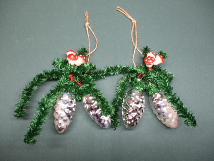 Vintage oude kerstbal kerstversiering dennenappels glas, Diversen, Kerst, Gebruikt, Ophalen of Verzenden