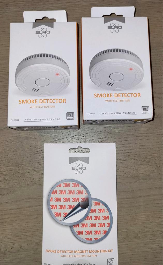 2 nieuwe ELRO Rookmelders FS1801 + Magnetische bevestiging, Doe-het-zelf en Verbouw, Alarmsystemen, Nieuw, Detector, Sensor of Melder