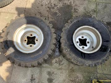 Quad velgen met banden  beschikbaar voor biedingen