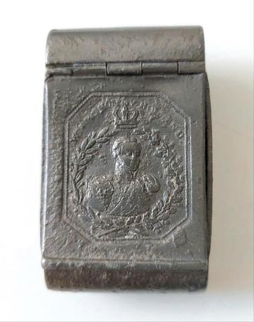 Antieke Tinnen Snuifdoos Koning Willem 1 Koninklijk Huis  beschikbaar voor biedingen