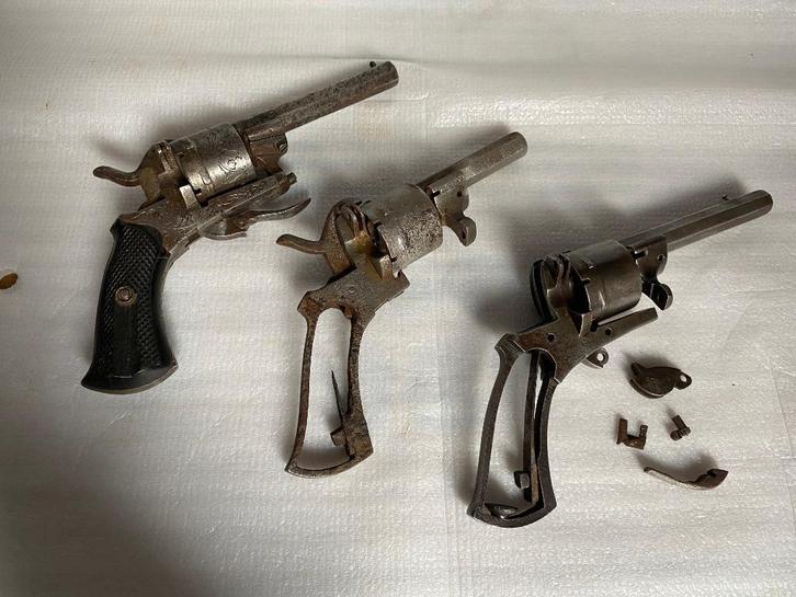 Set 1 van 3 Penvuur Revolvers 7 mm voor Restauratie, Antiek en Kunst, Antiek | Overige Antiek, Ophalen of Verzenden