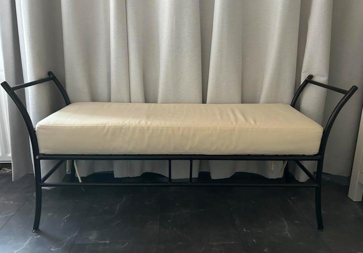 Bankje met kussen, Huis en Inrichting, Slaapkamer | Slaapbanken, Gebruikt, 190 cm of minder, Tweepersoons, Crème, Zwart, Ophalen
