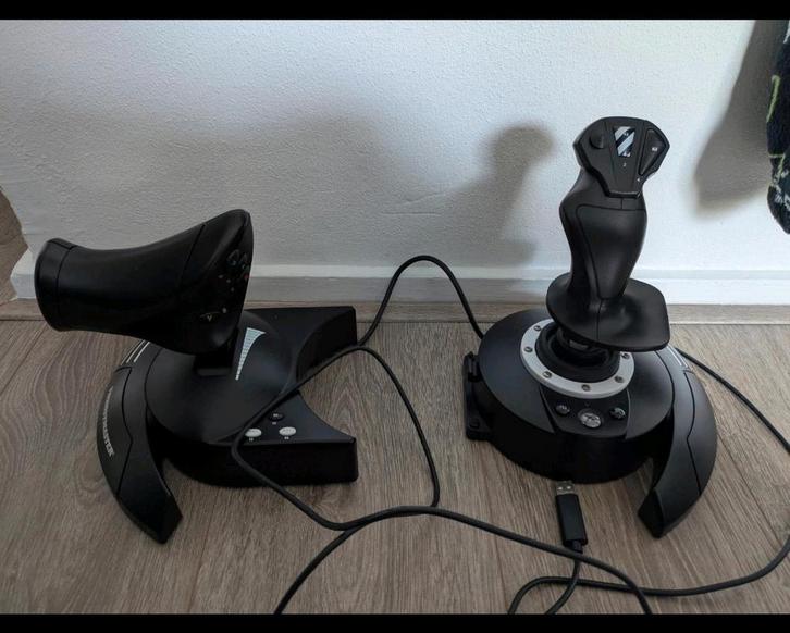 Thrustmaster T.Flight Hotas One Joystick, Computers en Software, Joysticks, Zo goed als nieuw, Ophalen