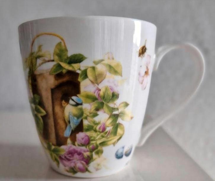 Beker Marjolein Bastin met opdrukken Vogels, Huis en Inrichting, Keuken | Servies, Zo goed als nieuw, Kop(pen) en/of Schotel(s)
