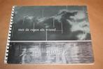 Zeldzaam boek over regenkleding in Nederland - 1959 !!, Boeken, Ophalen of Verzenden, Zo goed als nieuw