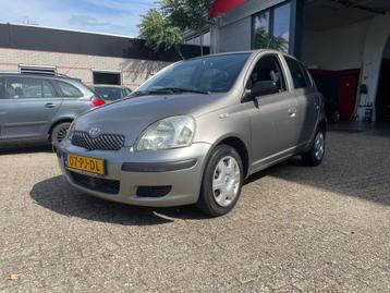 Toyota Yaris 1.3 VVT-i Idols airco beschikbaar voor biedingen