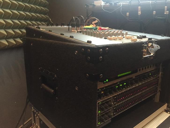 JBsystems Carpet DJ Mixer Case 5U+11U, Muziek en Instrumenten, Behuizingen en Koffers, Zo goed als nieuw, Speaker of Versterker