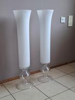 Mooie hoge witte vazen van glas., Glas, Ophalen of Verzenden, Zo goed als nieuw