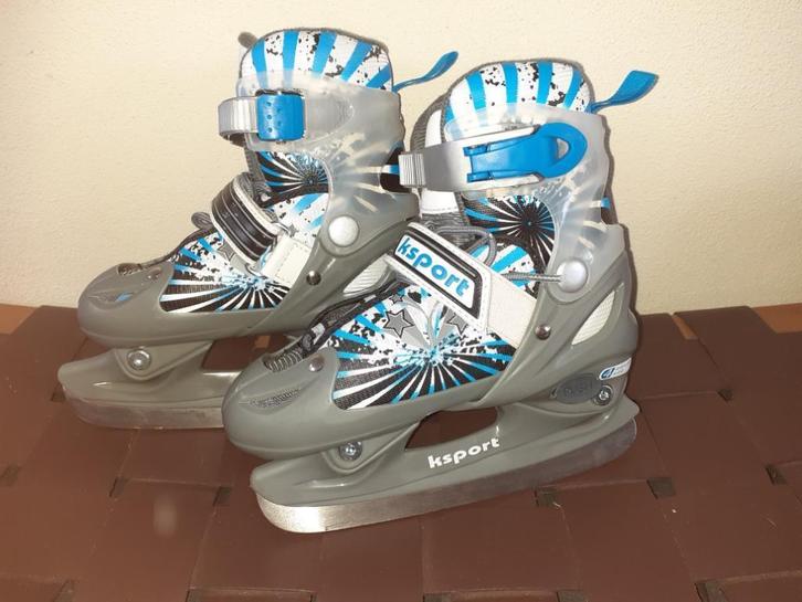 8. Schaatsen Ijshockey. KSport. Mt 30 t/m 33, Sport en Fitness, Schaatsen, Zo goed als nieuw, IJshockeyschaatsen, Overige merken