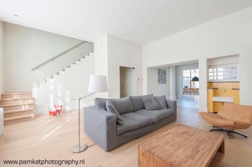 Grote zitbank grijs met kussens