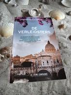 Marianne Hoogstraaten - De verleidsters - crime compagnie, Ophalen of Verzenden, Gelezen, Nederland
