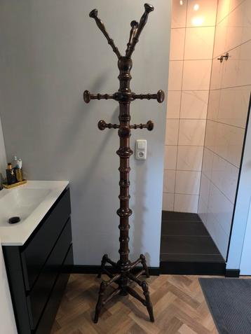 Vintage Franse Faux bamboo kapstok. beschikbaar voor biedingen