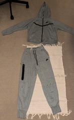 Originele Nike Tech Fleece set voor dames S/XS, Kleding | Heren, Sportkleding, Ophalen of Verzenden, Zo goed als nieuw, Maat 46 (S) of kleiner