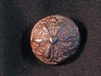 Knoop antiek met bloem, 1550 bodemvondst. 1999M, Ophalen of Verzenden, Heren