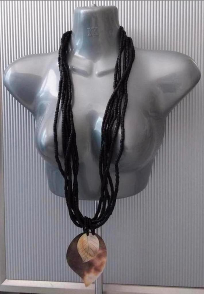 Manouk - ketting met blad van schelp, Sieraden, Tassen en Uiterlijk, Kettingen, Nieuw, Steen of Mineraal, Zwart, Met edelsteen