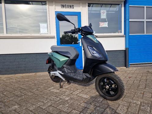 HANDEL / OPKNAP : Piaggio one + zonder accu , BJ 2023 BROM, Fietsen en Brommers, Brommers | Overige merken, Gebruikt, Maximaal 45 km/u