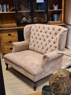 *OPRUIMING* Loveseat Grand Duc Stof Taupe €599,- NU €499, (1, Huis en Inrichting, Fauteuils, Landelijke loveseat fauteuil grand duc stof taupe gratis bezorgd