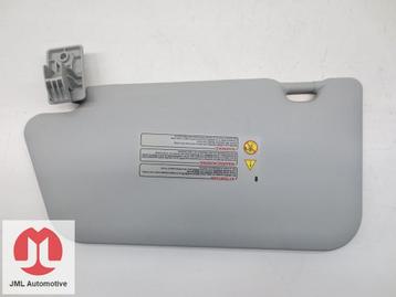 ZONNEKLEP RECHTS NISSAN MICRA beschikbaar voor biedingen