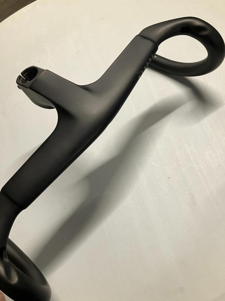 Trek Madone Gen 7 SLR geïntegreerd stuur – 420x100mm – NIEUW, Fietsen en Brommers, Fietsonderdelen, Nieuw, Racefiets, Stuur, Ophalen of Verzenden