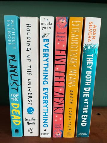 Engelse YA Paperback Boeken beschikbaar voor biedingen