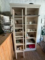 Grote Kast met Trap - 230x125x42 cm, Ophalen, Met plank(en), Gebruikt, 100 tot 150 cm