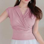 zachte lichtroze top shirt korte mouwbmet elegante V-hals, Ophalen of Verzenden, Zo goed als nieuw, Roze, Korte mouw