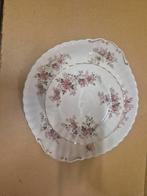 Lavender rose Royal albert porselein, Verzamelen, Porselein, Kristal en Bestek, Ophalen of Verzenden, Gebruikt, Porselein, Bord of Schaal