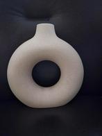 Moderne vaas - Aardewerk 30 stuks, Huis en Inrichting, Ophalen, Wit, Aardewerk of Porselein, Nieuw