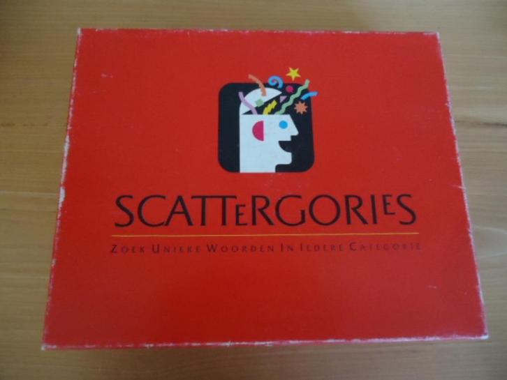 Scattergories, Hobby en Vrije tijd, Gezelschapsspellen | Bordspellen, Gebruikt, Een of twee spelers, Drie of vier spelers, Vijf spelers of meer