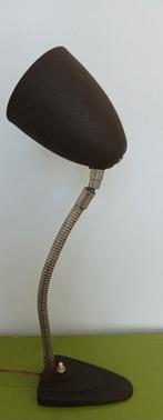 bureaulamp, bruin, gietijzeren voet, vintage, industrieel, Gebruikt, Ophalen of Verzenden, Metaal, Minder dan 50 cm