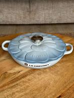 Le Creuset gietijzeren Campagnard 26 cm – Coastal Blue, Ophalen of Verzenden, Nieuw, Gietijzer, Koekenpan of Braadpan