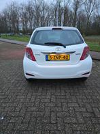 Toyota Yaris 1.0 12V Vvt-i 5DR 2012 Wit, 527 kg, 750 kg, Wit, Handgeschakeld