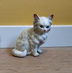 Vintage Perzisch kat poes porselein beeldje, Verzamelen, Beelden en Beeldjes, Ophalen of Verzenden, Zo goed als nieuw, Dier
