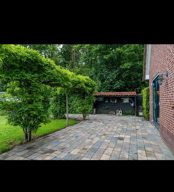 Ca. 44m2 tegel terras 20x20cm. 19 december ophalen.  beschikbaar voor biedingen