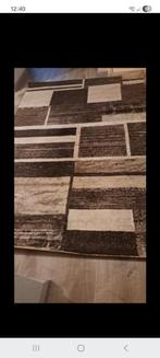 2 tapijten de zelfde kleur als op het foto., Huis en Inrichting, Stoffering | Vloerbedekking, Ophalen, Bruin, Zo goed als nieuw